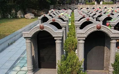 陵园的穴点要怎么选择