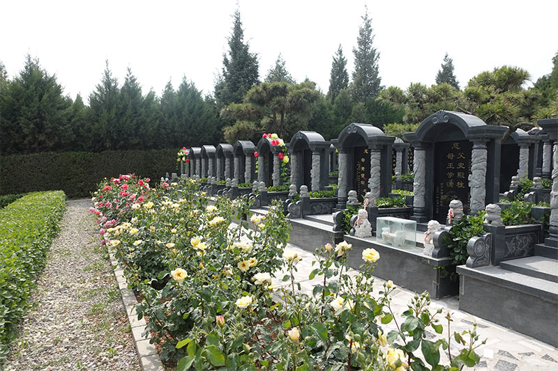 陵园与公墓究竟有何区别