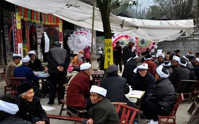 关于丧葬习俗，什么是复山？