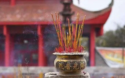 去寺庙烧香拜佛禁忌
