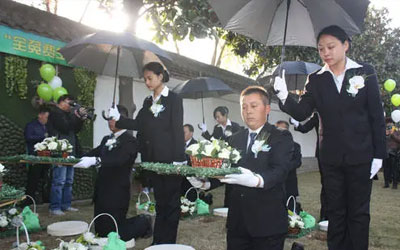 殡葬中的一些陋习