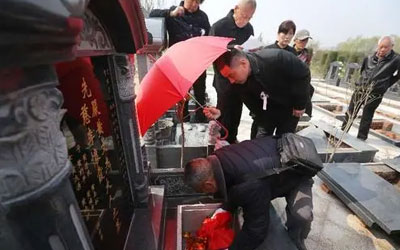 安葬择日怎么选，有哪些忌讳的日子？