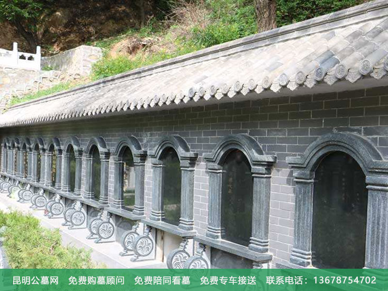 壁葬与传统公墓相比有什么区别