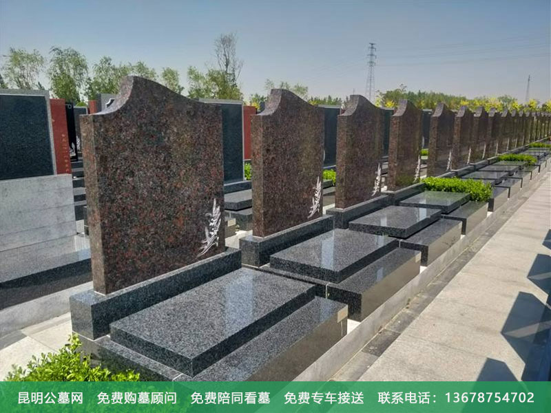 昆明草地的合法性怎么识别