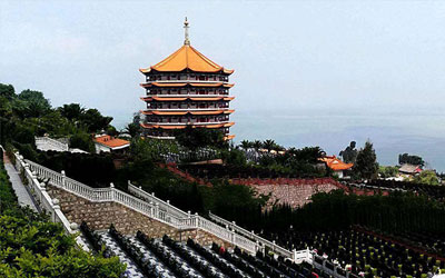 公墓选址注意事项及怎样选择公墓墓穴