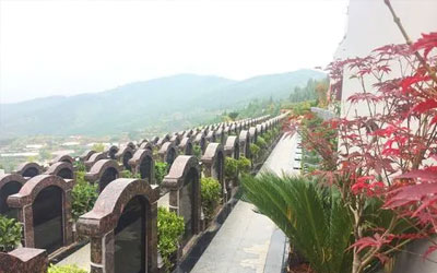 公墓信息网了解到《易经系辞》的一些内容