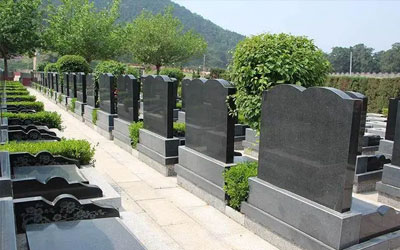 在公墓安葬骨灰盒有哪些讲究,有什么相关的注意事项吗