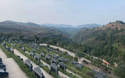 坟地的排行位有什么讲究,什么形状的公墓才算好的