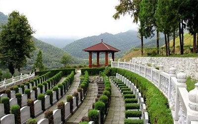 墓地风水怎么看,昆明公墓小编来揭秘