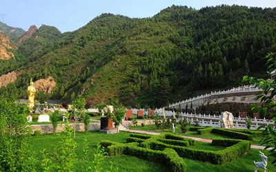 昆明风水好的公墓报价是多少,昆明青龙园公墓价格如何