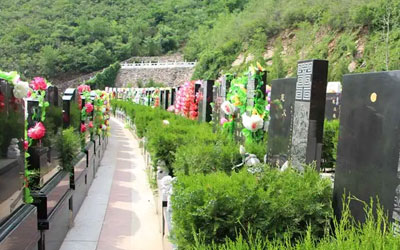 昆明墓地价格解析