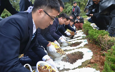 骨灰深埋是土葬的延续