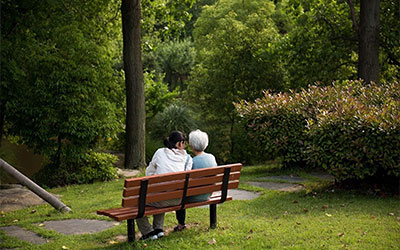 老年人丧偶后该如何调整心态