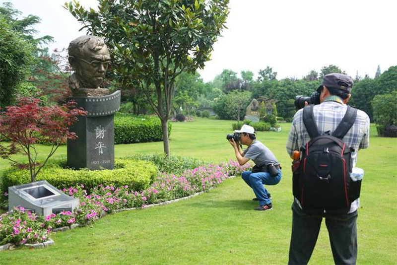 墓碑碑文怎么写