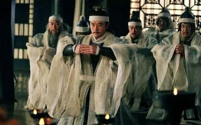 在古代人们对丧礼着装有什么讲究