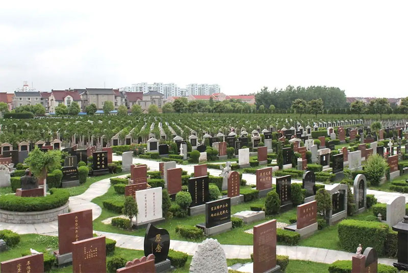 阴宅风水中八方高耸指的是什么