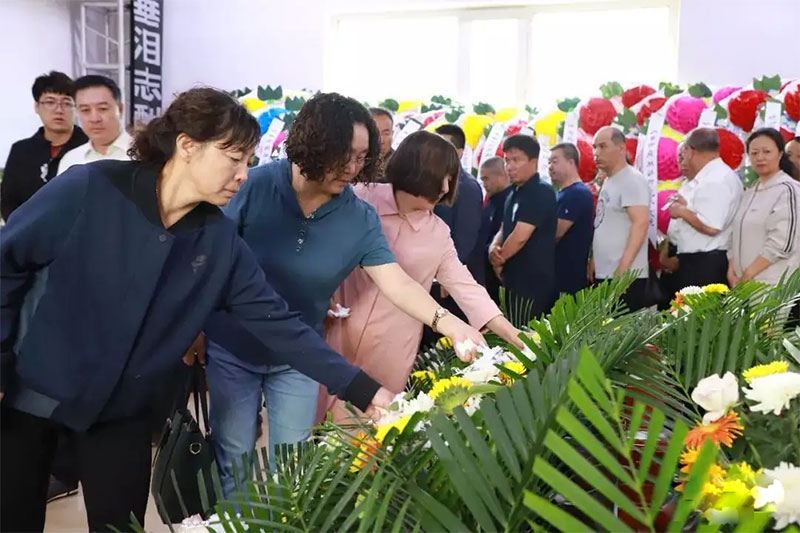 追悼会悼词范文大全