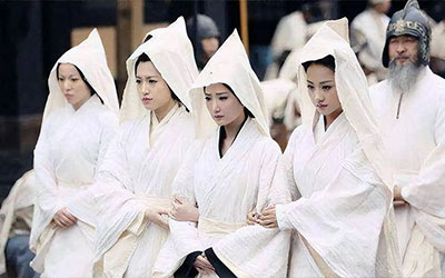 本命年戴孝是不是免灾，有重孝的人需要注意什么