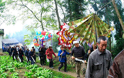 摸了去世亲人的脸和手怎么办，亲人逝世后的禁忌