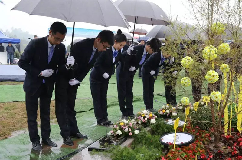 骨灰盒下葬有什么讲究