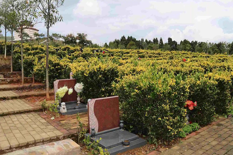 昆明墓地好的风水朝向