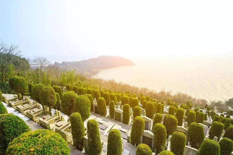 两大因素决定墓地风水的好坏