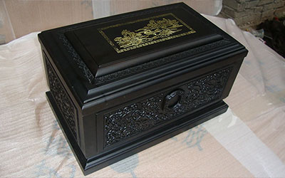 出售骨灰盒成为最孤独的卖家