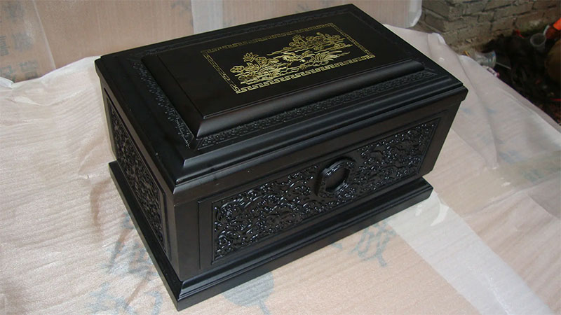 出售骨灰盒成为最孤独的卖家