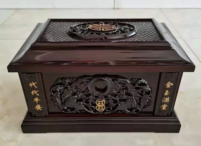 殡葬服务的骨灰盒的选择