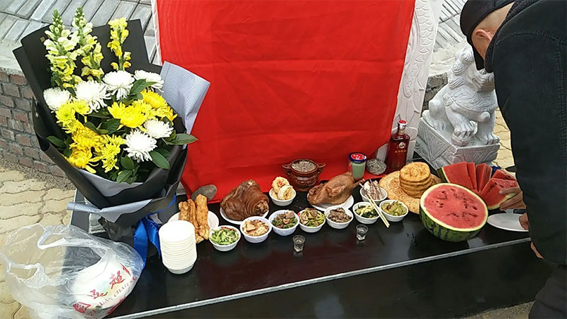 在墓前的供品要注意什么事项