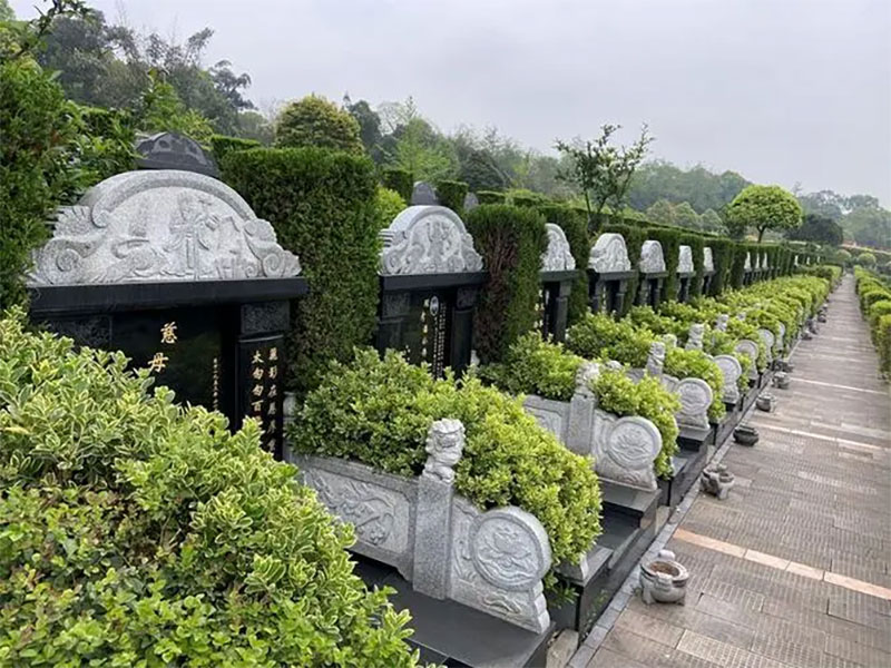 如何看祖坟风水？什么样的坟地风水好？