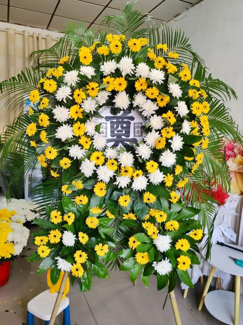 花圈多少钱一个？花圈的价格多少钱一个？