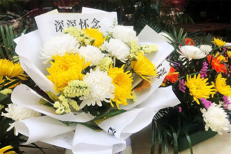 情人节与祭祀：爱与思念的交织