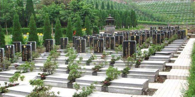 关于灵骨下葬的讲究