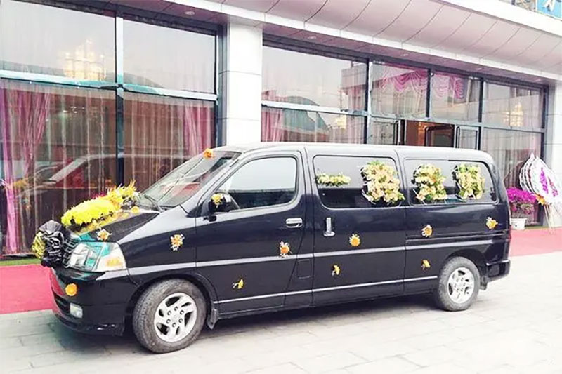 殡葬租车服务方便百姓办理丧事，解决丧葬用车难题