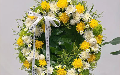 骨灰盒制作拉花圈车哪家好