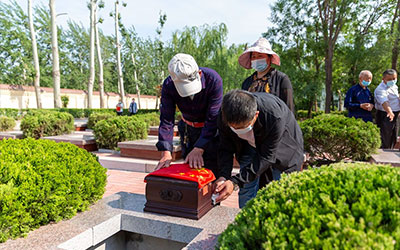 殡葬服务中的安葬的过程