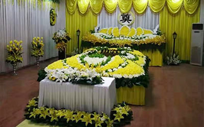 白事服务一条龙是否包含遗体处理和火化？