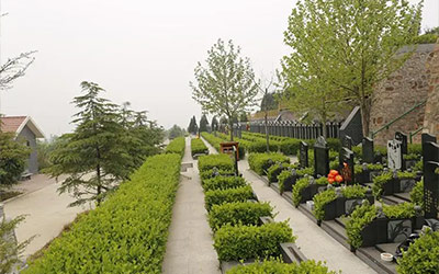 昆明公墓常见的墓葬形式有哪几种？