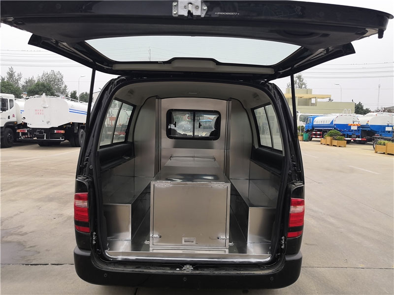 昆明殡仪馆灵车接遗体怎么收费？昆明火葬场灵车收费标准