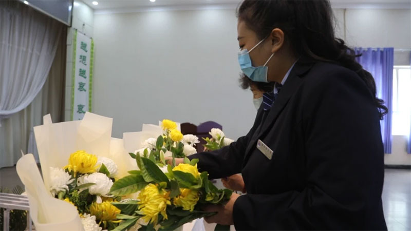 关爱逝者关心生者是做好殡葬服务的基本要求