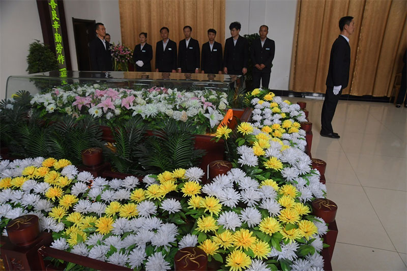 如何了解殡葬服务公司的信誉和口碑