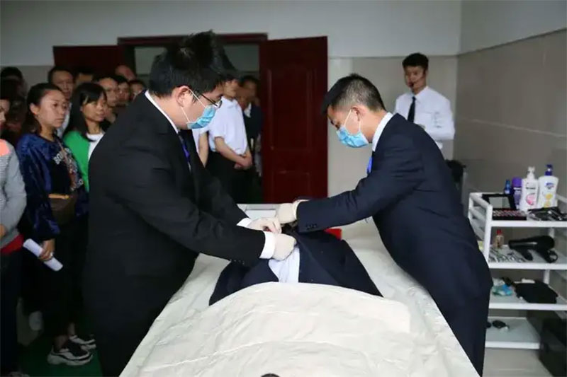 专业指导，全程陪伴：昆明殡葬服务公司为市民提供细致关怀