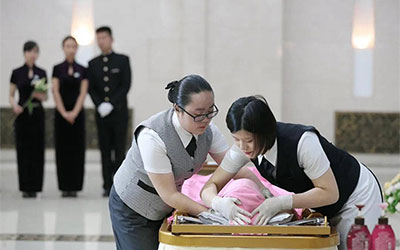 白事一条龙大概费用比较：选择适合您预算的葬礼服务