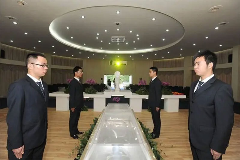 昆明白事一条龙服务的文化差异：尊重与包容的庄重告别