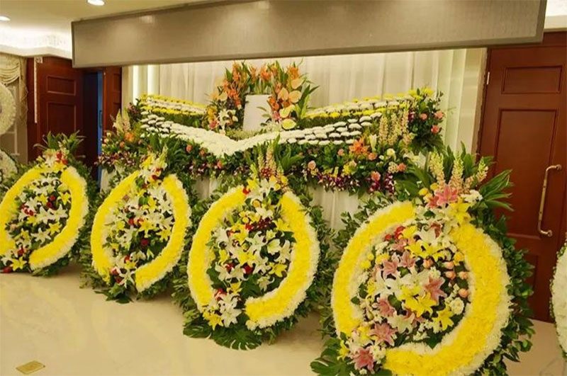 昆明白事一条龙服务的心理支持：温暖陪伴丧亲者