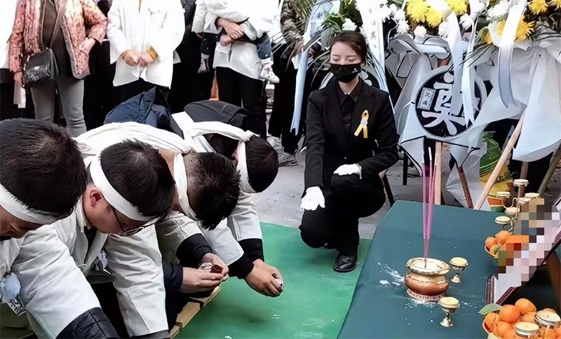 安葬择日及丧葬习俗