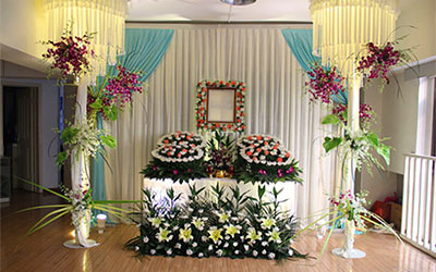 昆明殡葬服务,殡葬用品,骨灰盒寿衣花圈