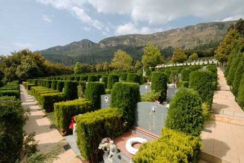 昆明金宝山艺术陵园