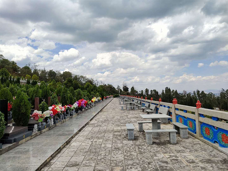 昆明观音山公墓